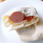 パン工房　メルヘン - 魚ソ風のソーセージが私にはあつてます