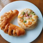 パン工房　メルヘン - 枝豆入り、クリームチーズが美味しい