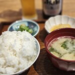 白金食堂 Estate - 