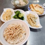 梁記嘉義鶏肉飯 - 