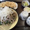 真名子そば  - 料理写真:にら大根そば中盛1000円とかき揚げ天追加250円
