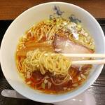 淺草 來々軒 - 麺リフト