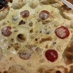 アトリエ・ド・フロマージュ - 森のリーズ チンクエフォルマッジ