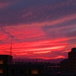 ラーメン二郎 - 異様に赤い空