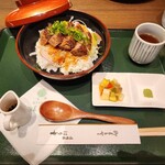 はり重グリル - 料理写真:黒毛和牛の和風ステーキ丼