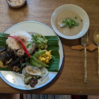 小さなタイ食堂 トコ_1