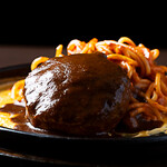 れすとらん仔馬 - 料理写真:半熟卵のハンバーグスパゲティ