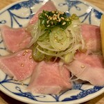 大衆酒場55 - タン刺し(数量限定) 490円(税込)