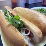 Bánh Mỳ Sốt Vang Trâm Vũ - 