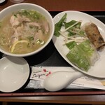 サイゴン - フォーのセット