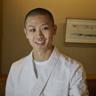 河原優太氏（カワハラユウタ）―九州の旬を握る若き鮨職人