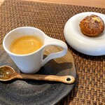 Chic - エスプレッソとクッキーシュー