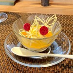 Chic - ほうじ茶のフロマージュとマンゴームース バニラアイス添え