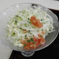 神戸牛炉釜炭焼ステーキ銀座一宮 - キャベツサラダ