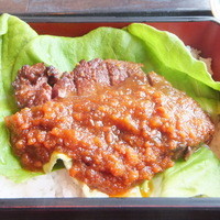 日本料理 雲海 - ステーキ重