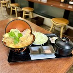 かつ丼 わか葉 - 特上リブロースかつ玉丼