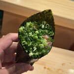 すしぎん - ネギトロ手巻 1本 ¥700