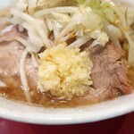 ラーメン二郎 - ニンニク少し