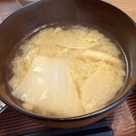 定食 くぅべ - 味噌汁
