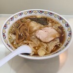 春木屋 - わんたん麺、1,350円。