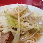 ラーメン二郎 - ヤサイ（そのまま）