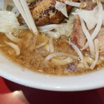 ラーメン二郎 - スープ