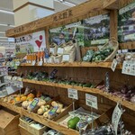 Queen's Mart ヤオマサ - 店内