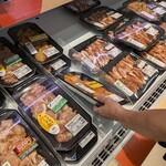 Queen's Mart ヤオマサ - 店内