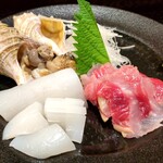 口悦 - ナマズ ツブ貝 はりいか刺身