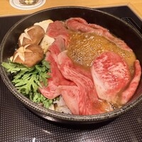 荒井屋 - 割下は濃いめだが、わりとさっぱりしている