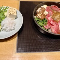 荒井屋 - 牛鍋（松の肉は、仙台牛A5ランク）