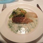 ら・ぴぇにゅ - 鮮魚のポワレ アサリ風味生ノリのソース