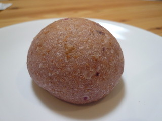 Fukumimi - 紅いもパン