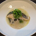 小菜一碟 - 鰆のピり辛白湯仕立て。
