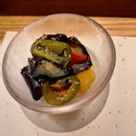 泰平 - お通しなすとパプリカの揚げ浸し
