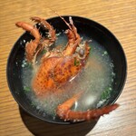 和えに - オマール海老の活々（イケイケ）の頭を使ったお味噌汁