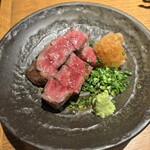 和えに - 山形牛イチボのにんにく醤油麹焼き