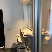 フレンチバルギンザ by plein - 内観