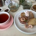 Couleur - シフォンケーキ、ゼリー、スコーン、クッキーと体調に合わせたハーブティ