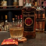 DEN - フォアローゼズ ブラックのロック