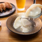 居酒屋 黒電話 - 肉汁牛だし水餃子