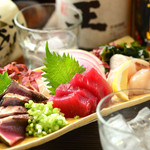 Assortment of three types of sashimi