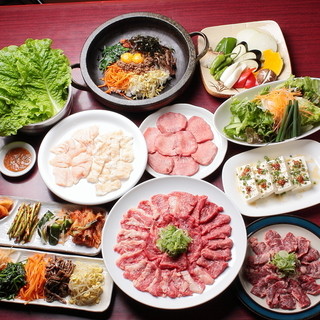 各種宴会などにも最適◎価格帯に応じて3種類のコースをご用意