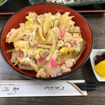 玉川楼 - 親子丼 700円