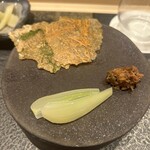 あま木 - シャリせんべい　鯛みそ　島らっきょう