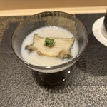 あま木 - 蒸し鮑、生の鮑の摺り流し　豆乳入り