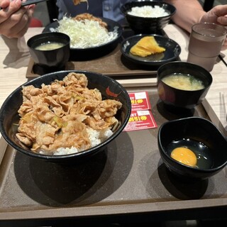 伝説のすた丼　箸 伝説のすた丼屋 立川店 Densetsu no Sutadon Tachikawaの