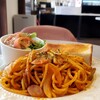 cafe Attirant