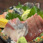 地鶏×鮮魚 個室居酒屋 もみじ庵 - お造り盛り合わせ五種盛り