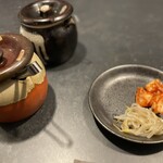 炭火焼き 牛タン酒場 いけたん - キムチとナムル食べ放題！